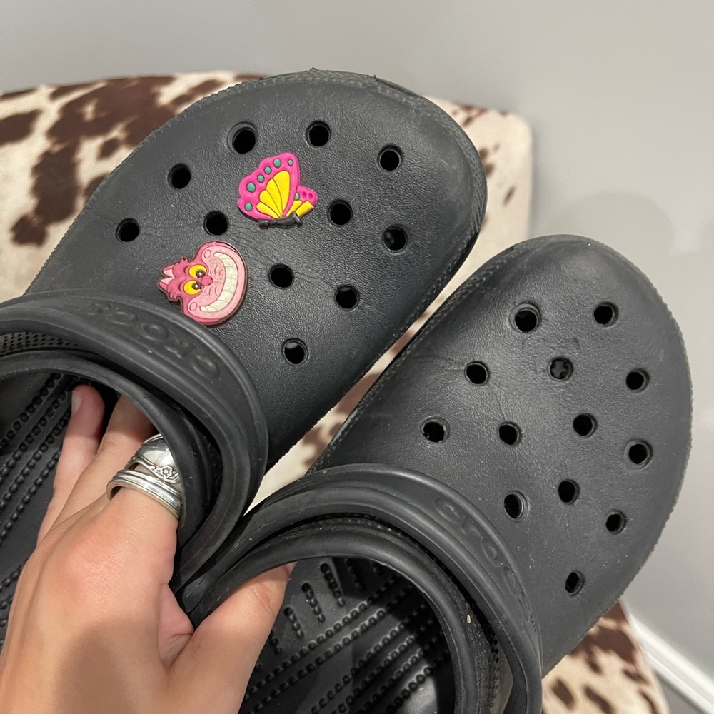 CROCS